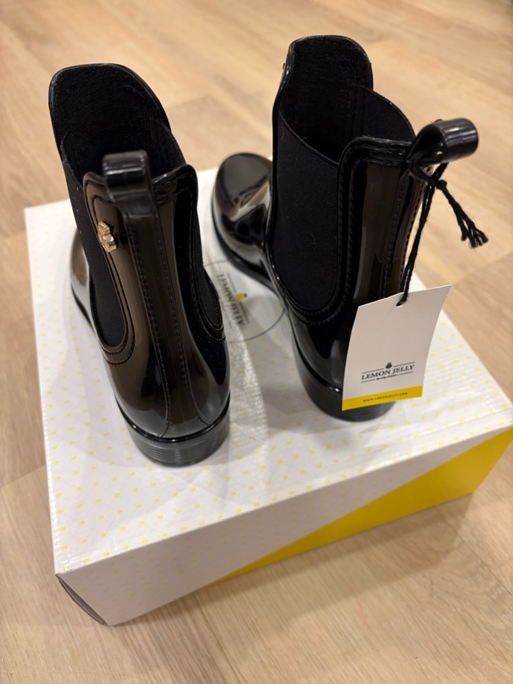 Lemon Jelly Women’s ComfyBlack Gloss Chelsea Rain Boots - Picture 4 of 7